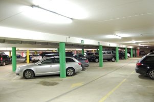 Parkplätze im Alpenhotel