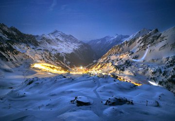 Floodlight Night Skiing - Alpenhotel Perner